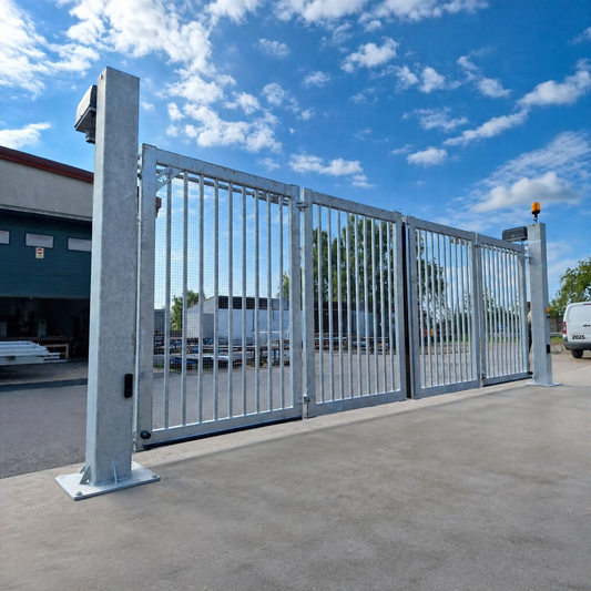 RAPTOR FOLDING GATE